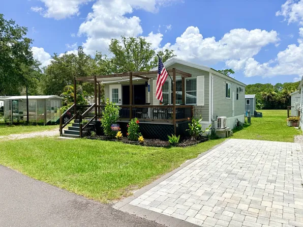 1300 N River Rd #E84, Venice, FL 34293