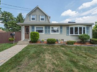 7 Ames St, Wakefield, MA 01880