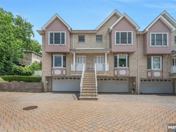 425 West St APT D, Fort Lee, NJ 07024