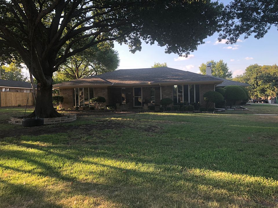 1st image of 255 Willow Wood St