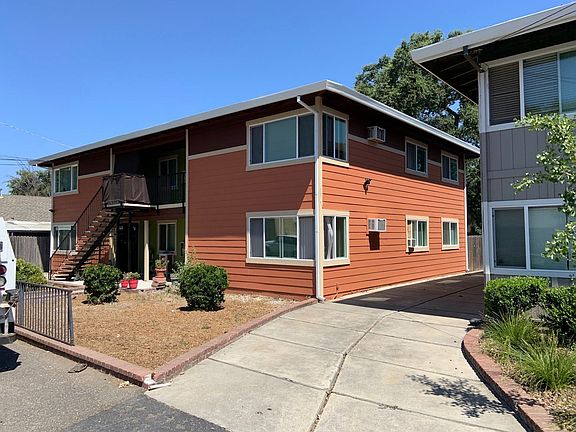 2nd image of 1263 E Oak Ave APT A