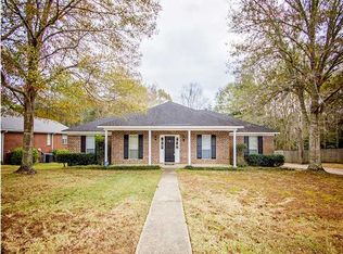 1181 Newbury Ln E, Mobile, AL 36695