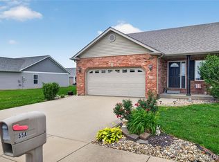 55 Bridgewater Ln Unit A, Highland, IL 62249