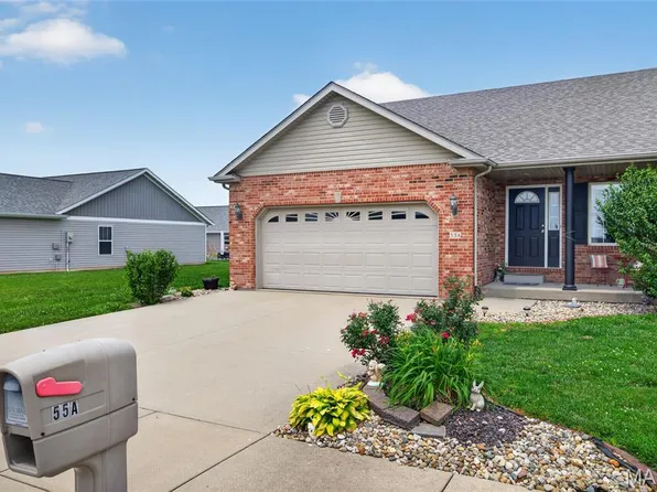 55 Bridgewater Ln Unit A, Highland, IL 62249