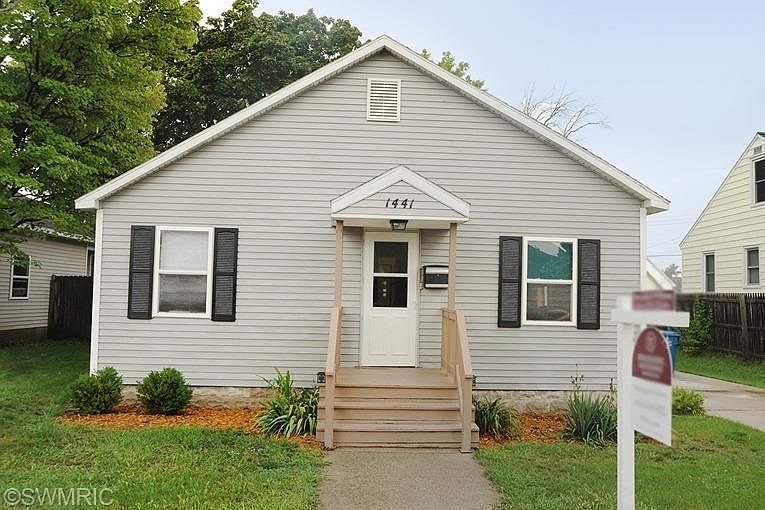1st image of 1441 Pennoyer Ave