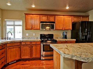 2809 N Sharon Ave, Meridian, ID 83646