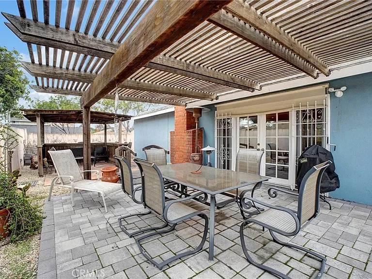 17230 Bonham Ave — Photo 19