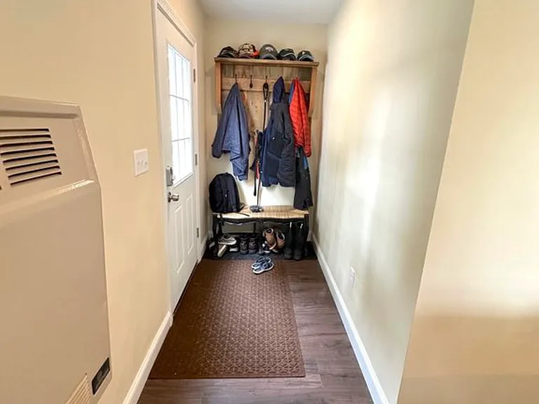 15 Melvin Ave #101 — Photo 5
