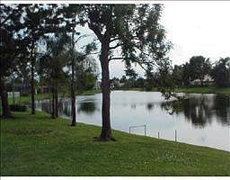 3rd image of 476 NW 105th Dr