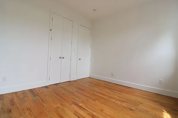 Rented by Compass | media 62