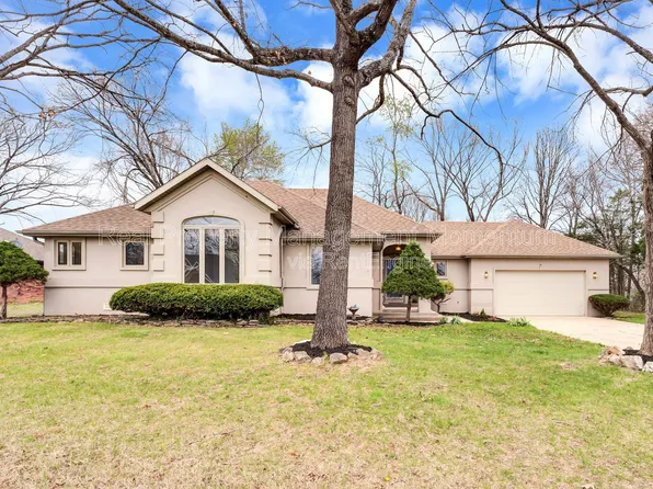271 Loganberry Rd, Branson, MO 65616