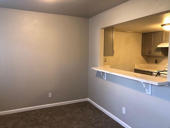 Dining Room off kitchen