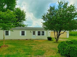 615 N Olin St, Altona, IL 61414