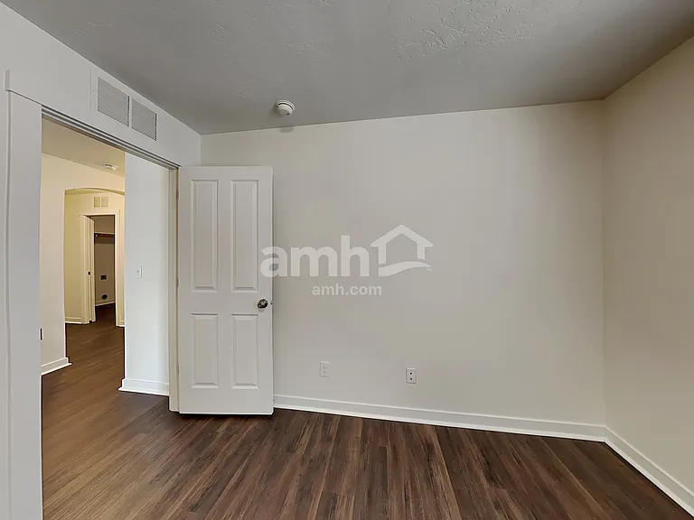 754 N Scotney Ave — Photo 20