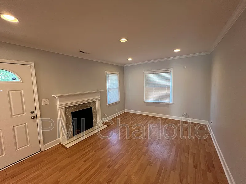 2 bed, 1.0 bath, 825 sqft, $1,650 — Photo 3