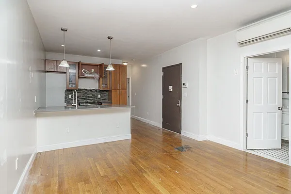 Rented by MySpaceNYC | media 5