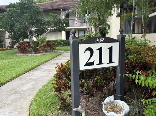 211 SW South River Dr APT 203, Stuart, FL 34997
