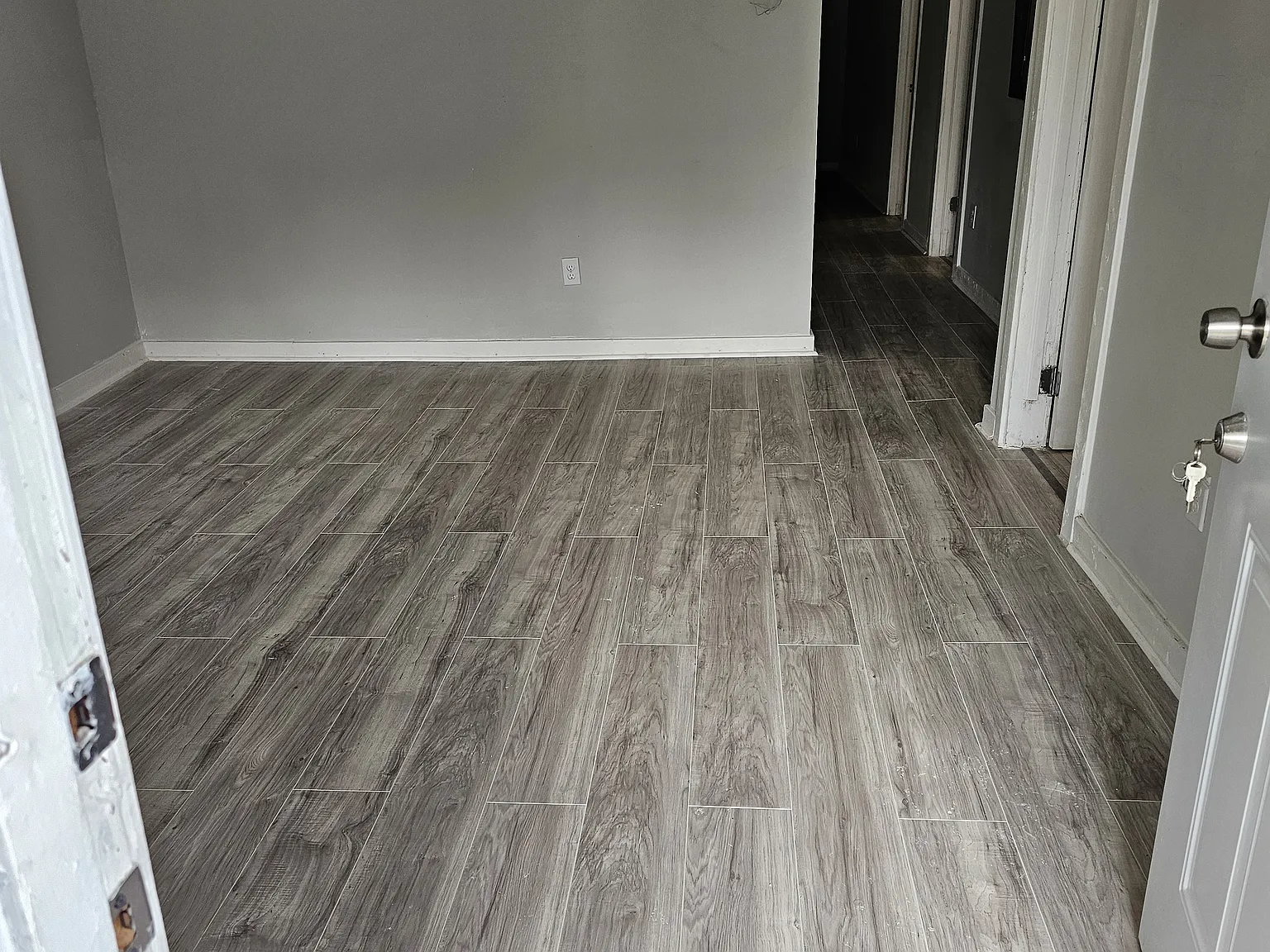3 bed, 1100 sqft, $1,350 — Photo 3