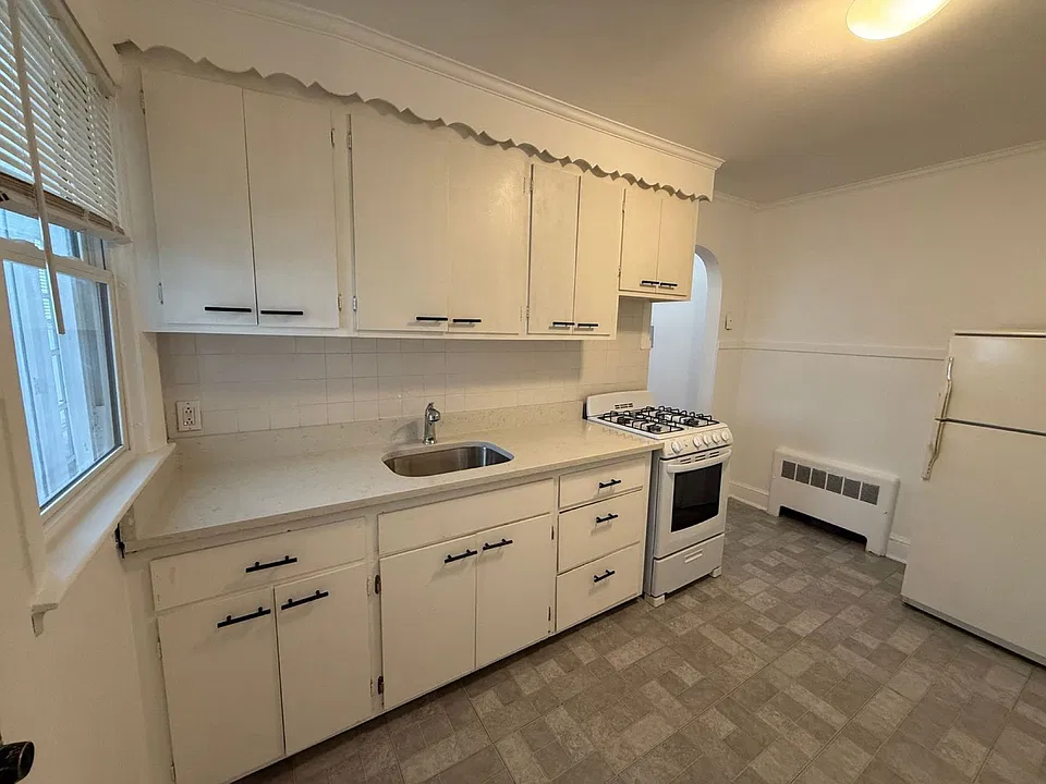 90 Winthrop Shore Dr #3