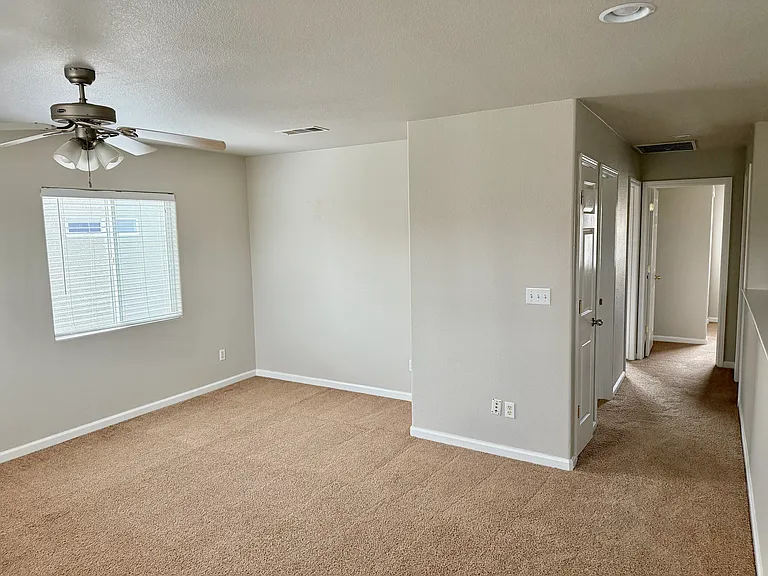 405 Darragh Ct — Photo 9