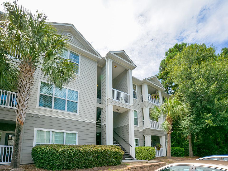 2nd image of 700 Daniel Ellis Dr APT 14206