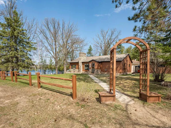 22 SW 10th Ave, Grand Rapids, MN 55744