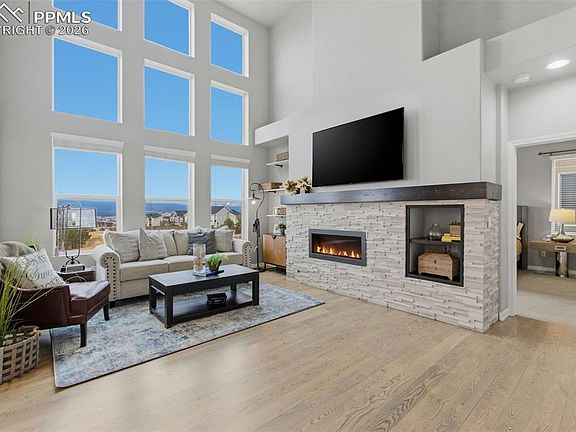 4th image of 10902 Echo Canyon Dr