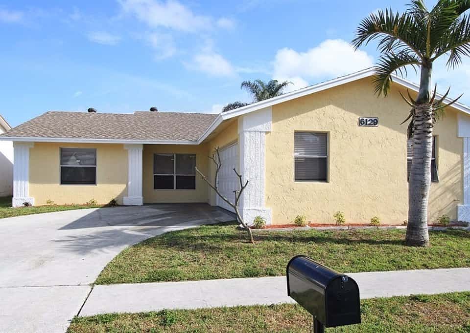 1st image of 6129 Bluegrass Cir