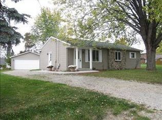 11474 Barnum Lake Rd, Fenton, MI 48430