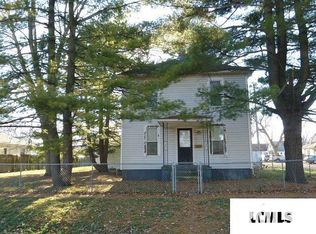 604 Denver Ave, Lincoln, IL 62656