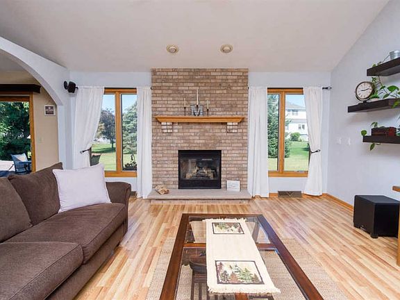 5th image of 12248 Ayrshire Ln