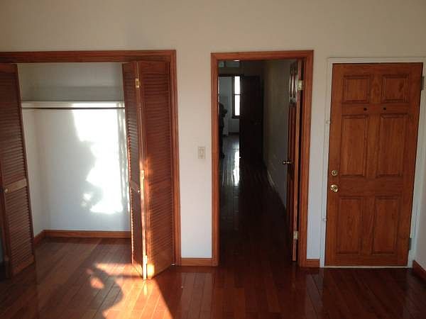 2nd image of 181 Maujer St APT 4L