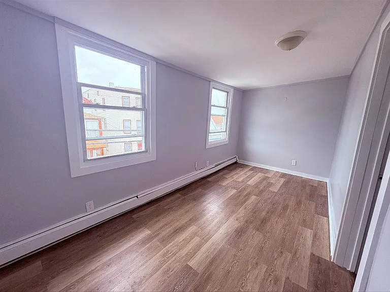 95 Butler St #2 — Photo 5