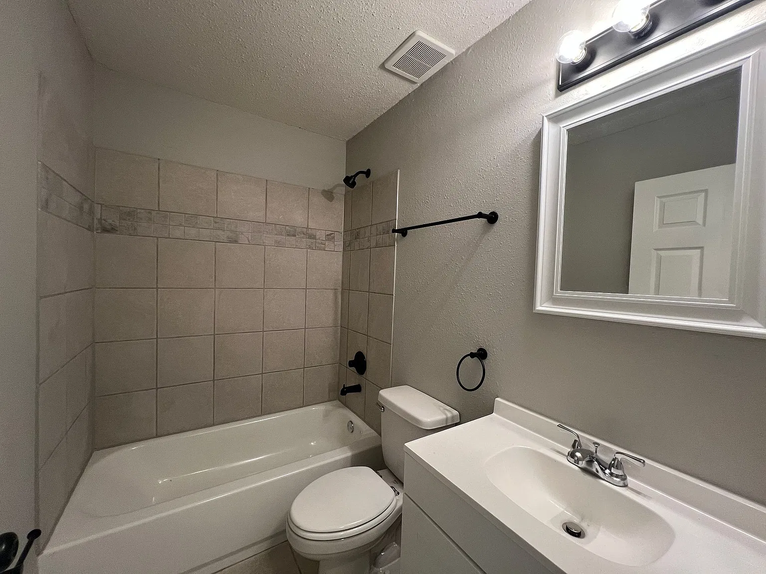 3673 Fieldlark Dr — Photo 4