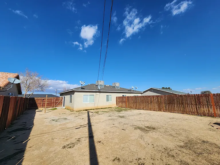 8536 Aspen Ave #B — Photo 12