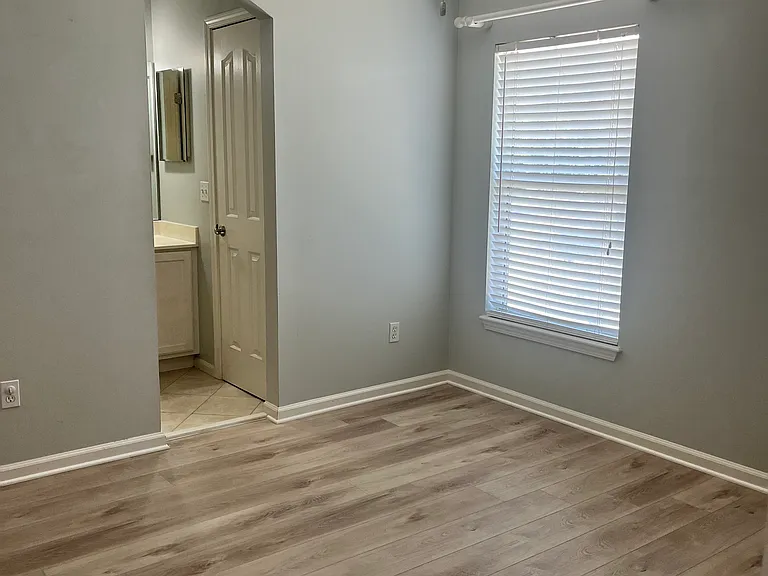 2891 Saint Maarten Ct — Photo 40
