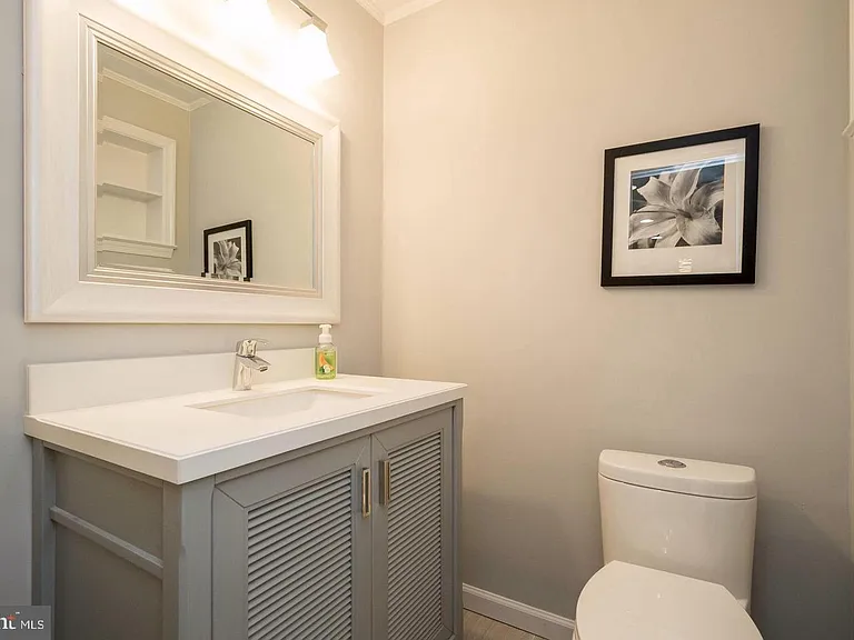5612 Eastbourne Dr — Photo 16