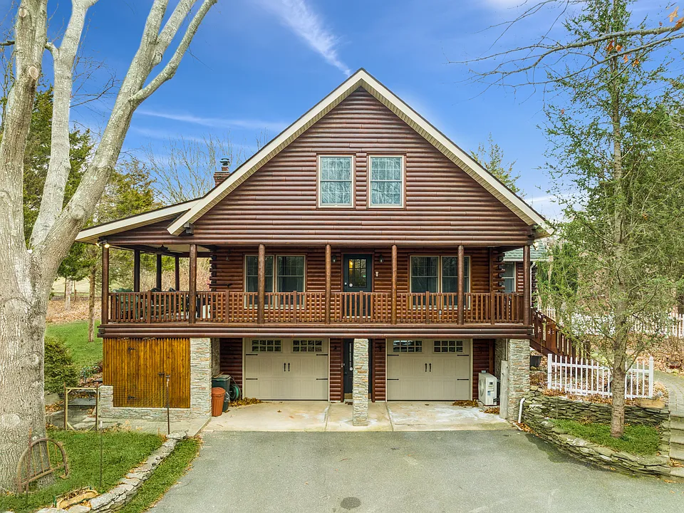 380 Private Rd #27