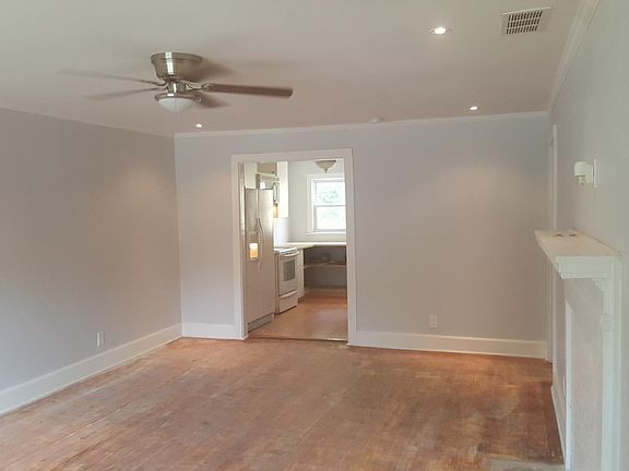 2nd image of 6820 Parkway Dr