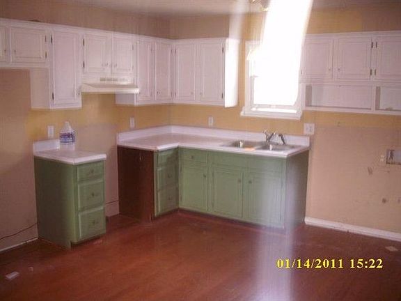 4th image of 330 S 16th St