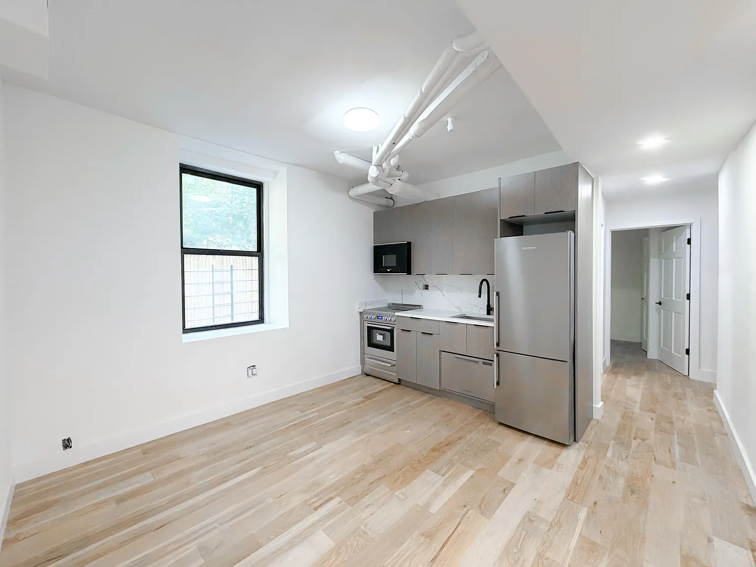 69 Pinehurst Avenue — Photo 3