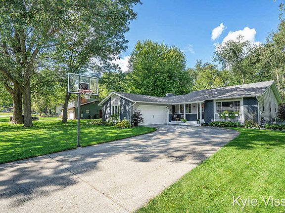2nd image of 6965 Cimarron Dr SE