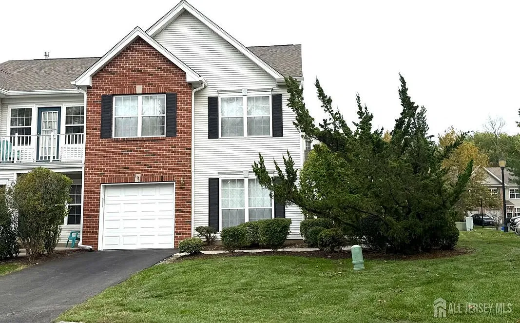 3 bed, 3.0 bath, 1968 sqft, $3,850 — Photo 1