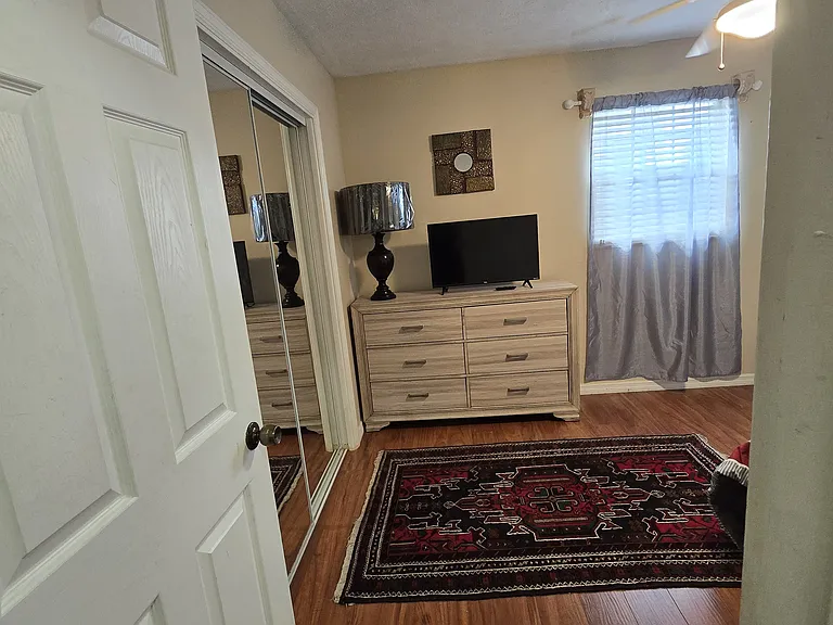 507 Brantwood Ct — Photo 3
