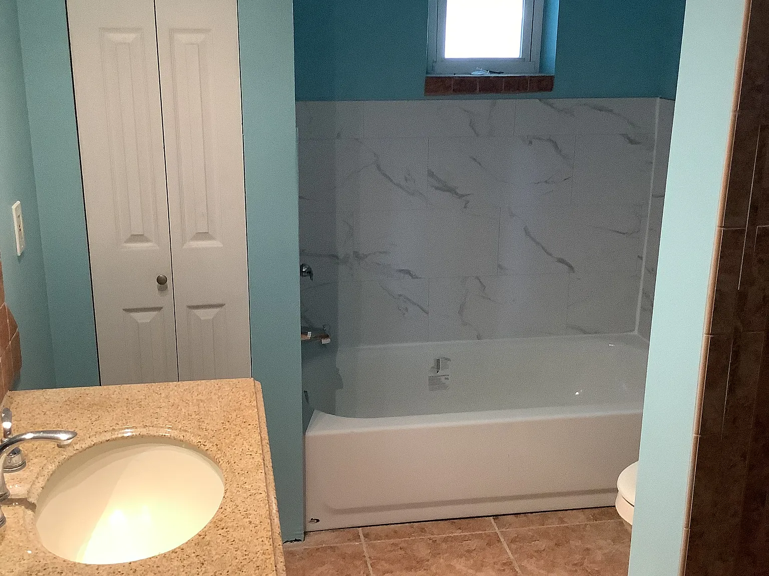 4 bed, 2063 sqft, $3,250 — Photo 4