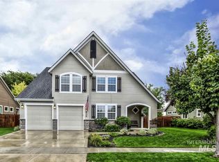 835 Washakie, Meridian, ID 83646
