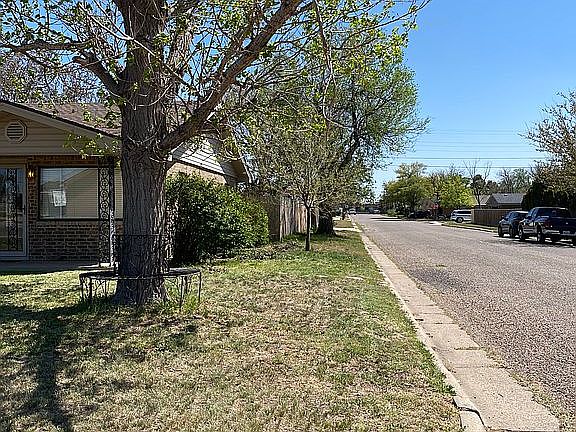 3rd image of 3400 SE 13th Ave