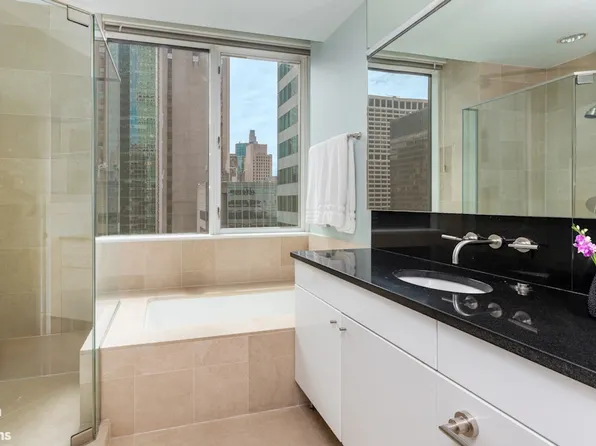 60 East 55th Street image 23 of 28