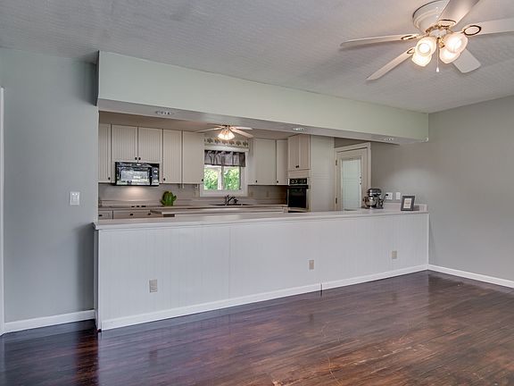 3rd image of 3414 Mura Dr
