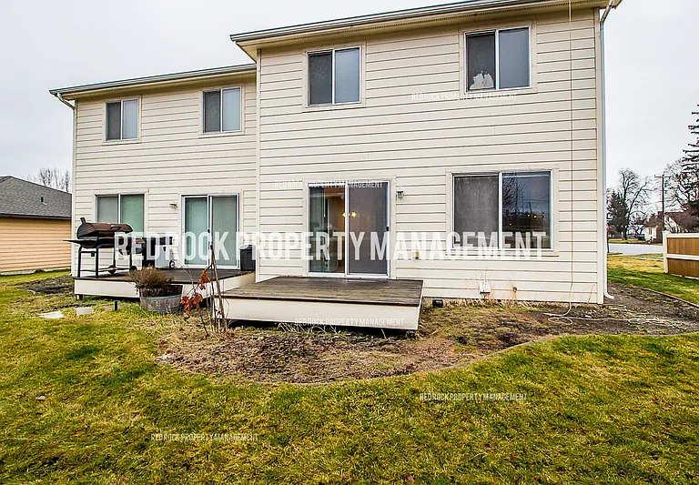 1603 N Drummond St — Photo 21